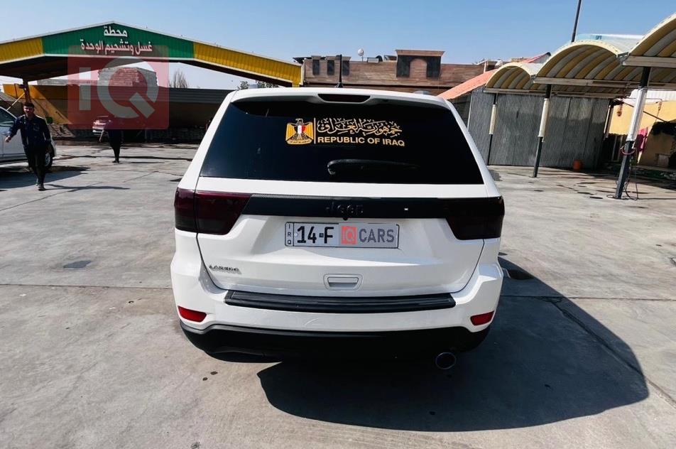 جیپ گراند شیرۆکی